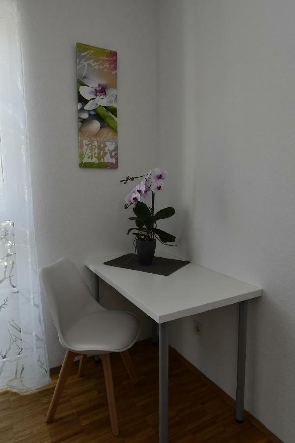 Am Meerbach Bensheim Esterno foto